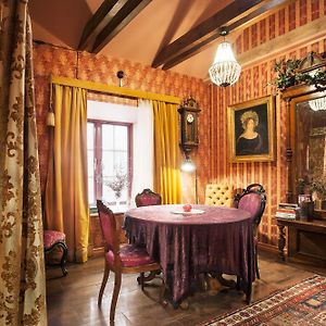 Boersen Apartment Suites